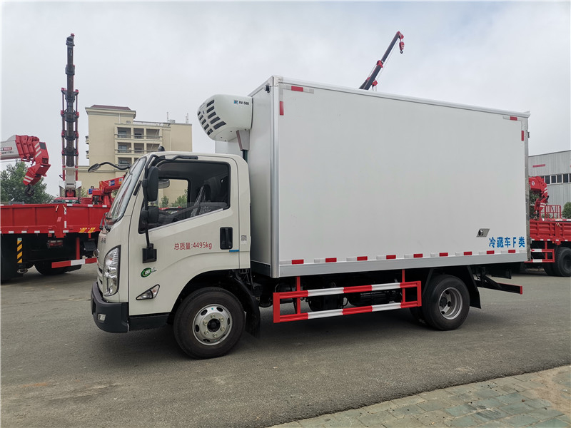 國六 江鈴凱運4.2米肉鈎冷藏車